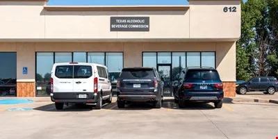 612 W Loop 289 — Lease in Lubbock, TX, photo 1 of 8