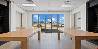 1932 Marsha Sharp Fwy — Lease in Lubbock, TX, photo 3 of 6