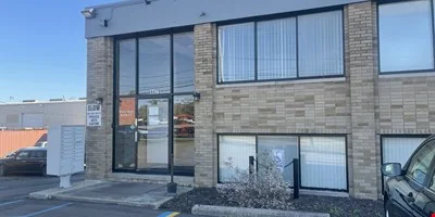4479 Pontiac Lake rd — Lease in Waterford, MI, photo 2 of 8