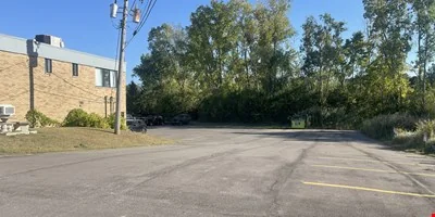 4479 Pontiac Lake rd — Lease in Waterford, MI, photo 4 of 8