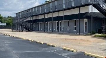 Norcross St Roswell — Lease in Roswell, GA, photo 1 of 1