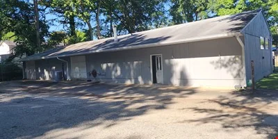 1233 Canton St — Lease in Roswell, GA, photo 2 of 6