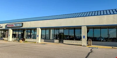 High-Visibility Retail, Showroom & Flex Space Near I-90 — Lease in Rapid City, SD, photo 2 of 8
