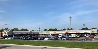 Meridian Parke Plaza — Lease in Greenwood, IN, photo 1 of 2