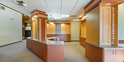 Professional or Medical Office Space in prime Roseburg location! - office for sale in roseburg, OR