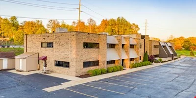 Riverbend Office Center — Lease in Brighton, MI, photo 2 of 8
