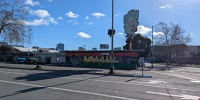 2628 San Pablo Ave — Lease in Oakland, CA, photo 2 of 7