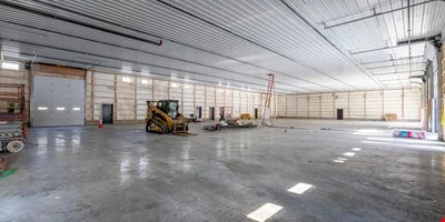 32 London Ln & Ledge Rd, Seabrook, NH 03874-4328 — Lease in Seabrook, NH, photo 5 of 7