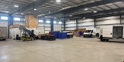 Hill St Industrial 10000 sf — Lease in Saint Peter, MN, photo 2 of 5