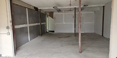 Retail Space w/Drive-In Bay For Lease — Lease in Hudson, NH, photo 8 of 8