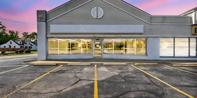 5250 & 5222 Northfield Rd — Lease in Maple Heights, OH, photo 1 of 8