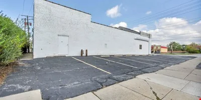 5250 & 5222 Northfield Rd — Lease in Maple Heights, OH, photo 3 of 8