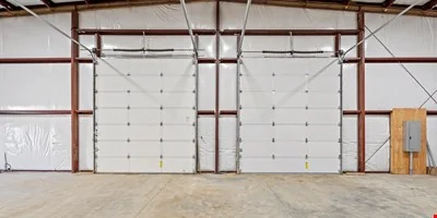 Multiple Units Available Lt. Industrial — Lease in Grants Pass, OR, photo 5 of 8