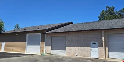 For Lease: 1,800 SF Lt Industrial Unit near 199 - industrial for sale in grants pass, OR