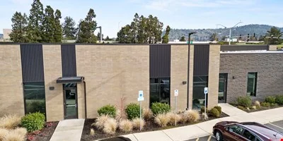 For Lease: Medical-Office space in Roseburg — Lease in Roseburg, OR, photo 2 of 7