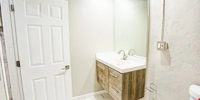 South Tacoma Office — Lease in Tacoma, WA, photo 4 of 8