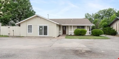 2207 W Parmer Lane