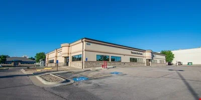 Aspen Centre West — Lease in Rapid City, SD, photo 2 of 8