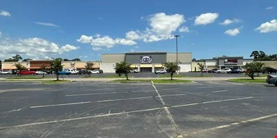 Livingston Square Retail Plaza — Lease in Denham Springs, LA, photo 8 of 8