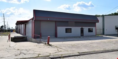 6000 SF With Load Dock — Lease in Baton Rouge, LA, photo 1 of 7