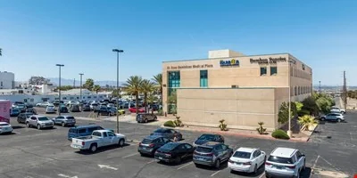 98 E. Lake Mead Pkwy — Lease in Henderson, NV, photo 2 of 4