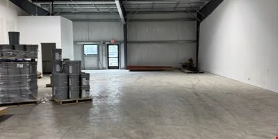 4370 NW 4th St, Des Moines — Lease in Des Moines, IA, photo 3 of 4