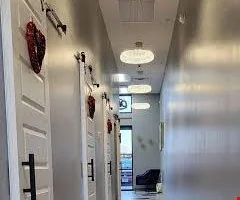 3207 SW 9th St, Des Moines — Lease in Des Moines, IA, photo 2 of 3