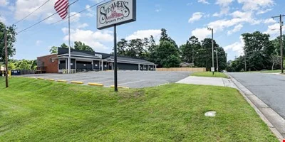 1513 Pierson Dr — Lease in Charlotte, NC, photo 1 of 8