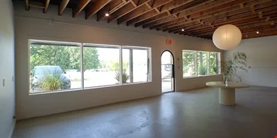 PRIME RETAIL/OFFICE SPACE FOR LEASE — Lease in Fayetteville, AR, photo 3 of 8