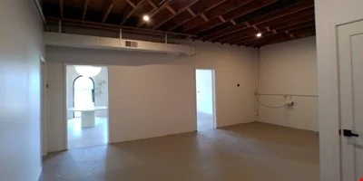 PRIME RETAIL/OFFICE SPACE FOR LEASE — Lease in Fayetteville, AR, photo 6 of 8