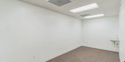 210 N Westmonte Dr — Lease in Altamonte Springs, FL, photo 2 of 6