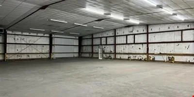 OWNER FINANCING AVAILABLE - Office/Warehouse Facility — Lease in Houma, LA, photo 2 of 8