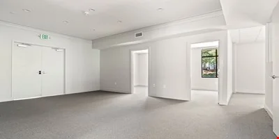 The Woods of Riverchase - Hoover Office — Lease in Hoover, AL, photo 2 of 8