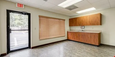 Palm Harbor Commercial — Lease in Palm Harbor, FL, photo 8 of 8