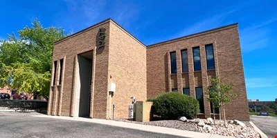 12477 W Cedar Dr — Lease in Lakewood, CO, photo 2 of 8