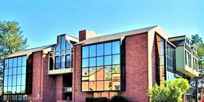 Strawberry Hill Office Park — Lease in Centennial, CO, photo 1 of 8