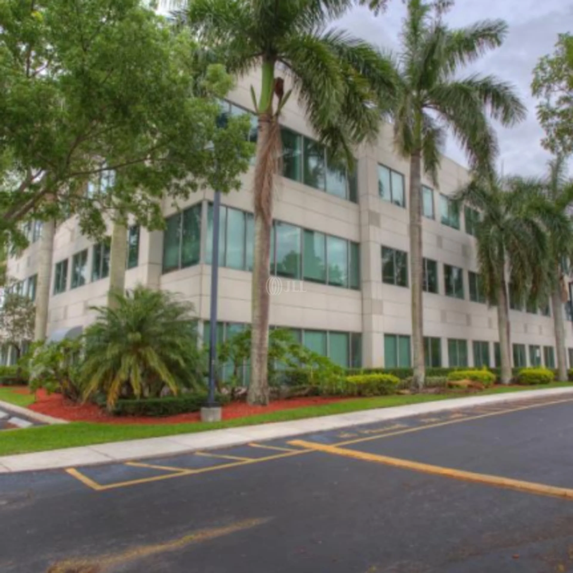 Sunset Plaza — Lease in Sunrise, FL, photo 2 of 4