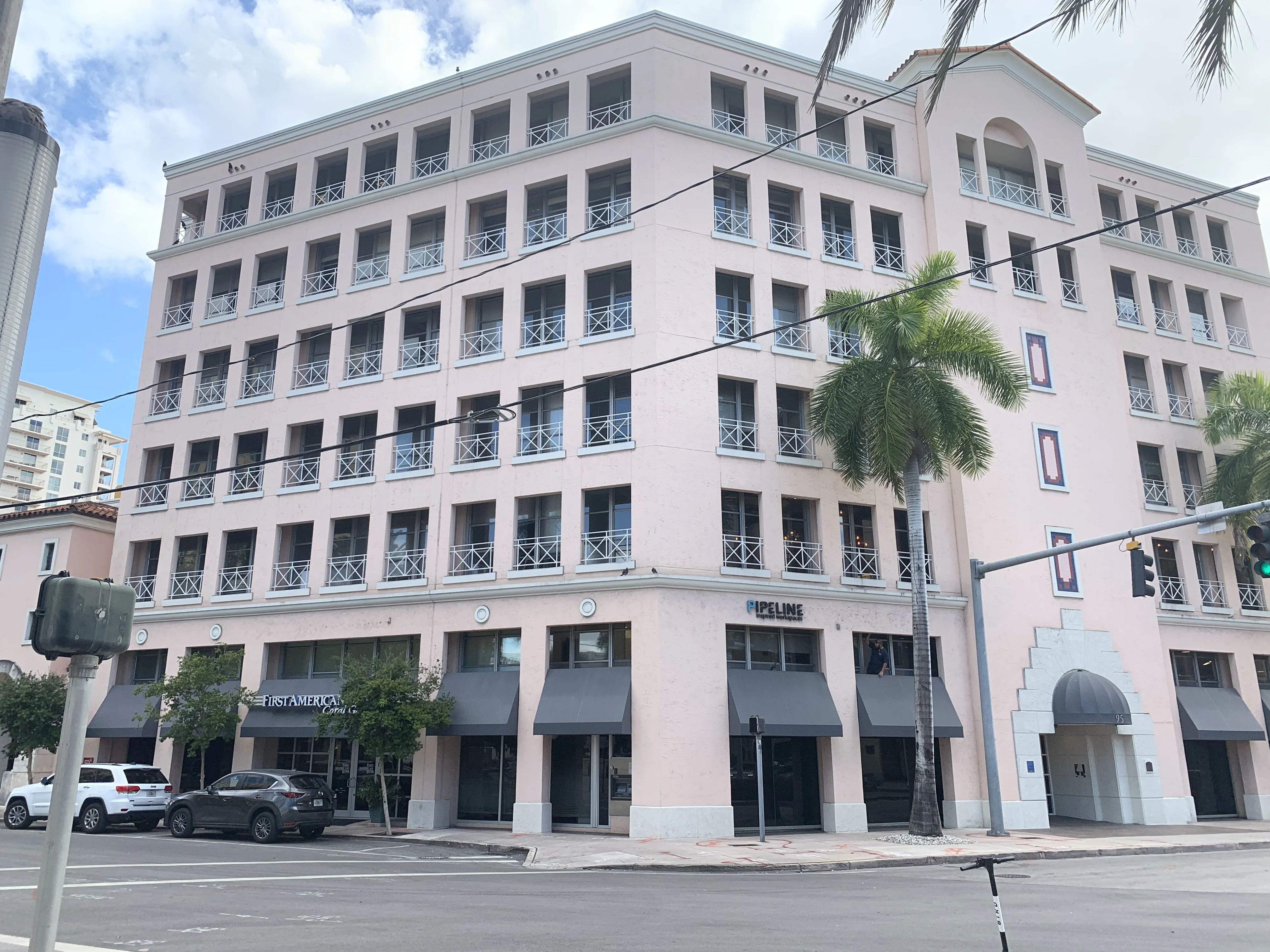95 Merrick Way - Retail — Lease in Coral Gables, FL, photo 1 of 4