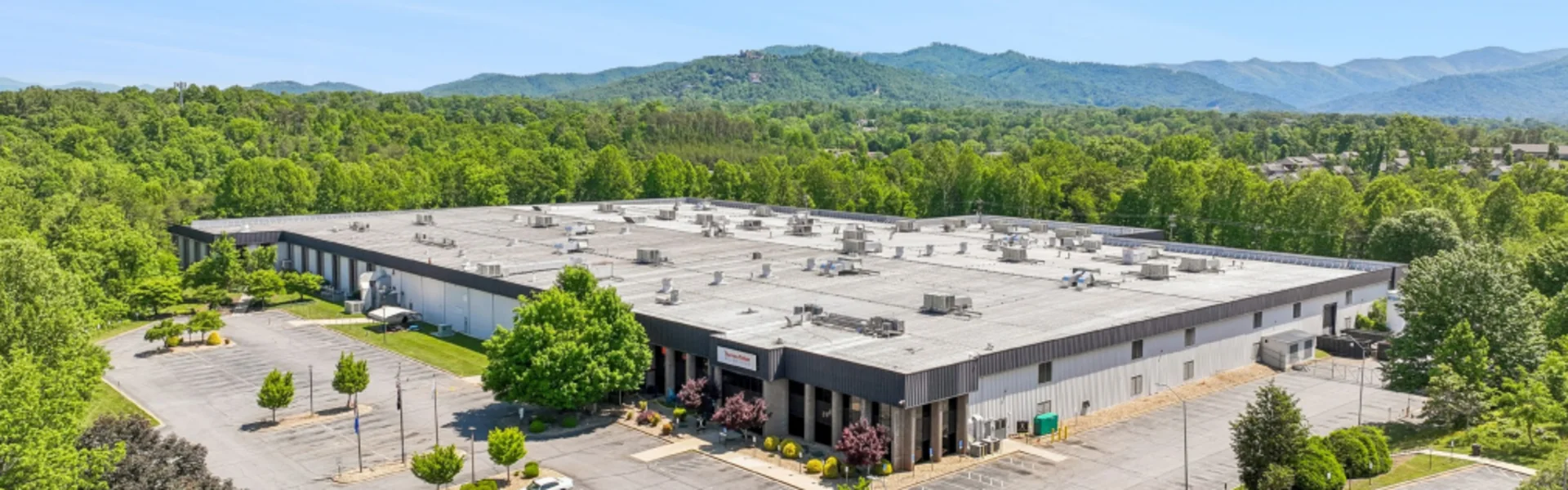 275 Aiken Rd — Sale in Asheville, NC, photo 4 of 4