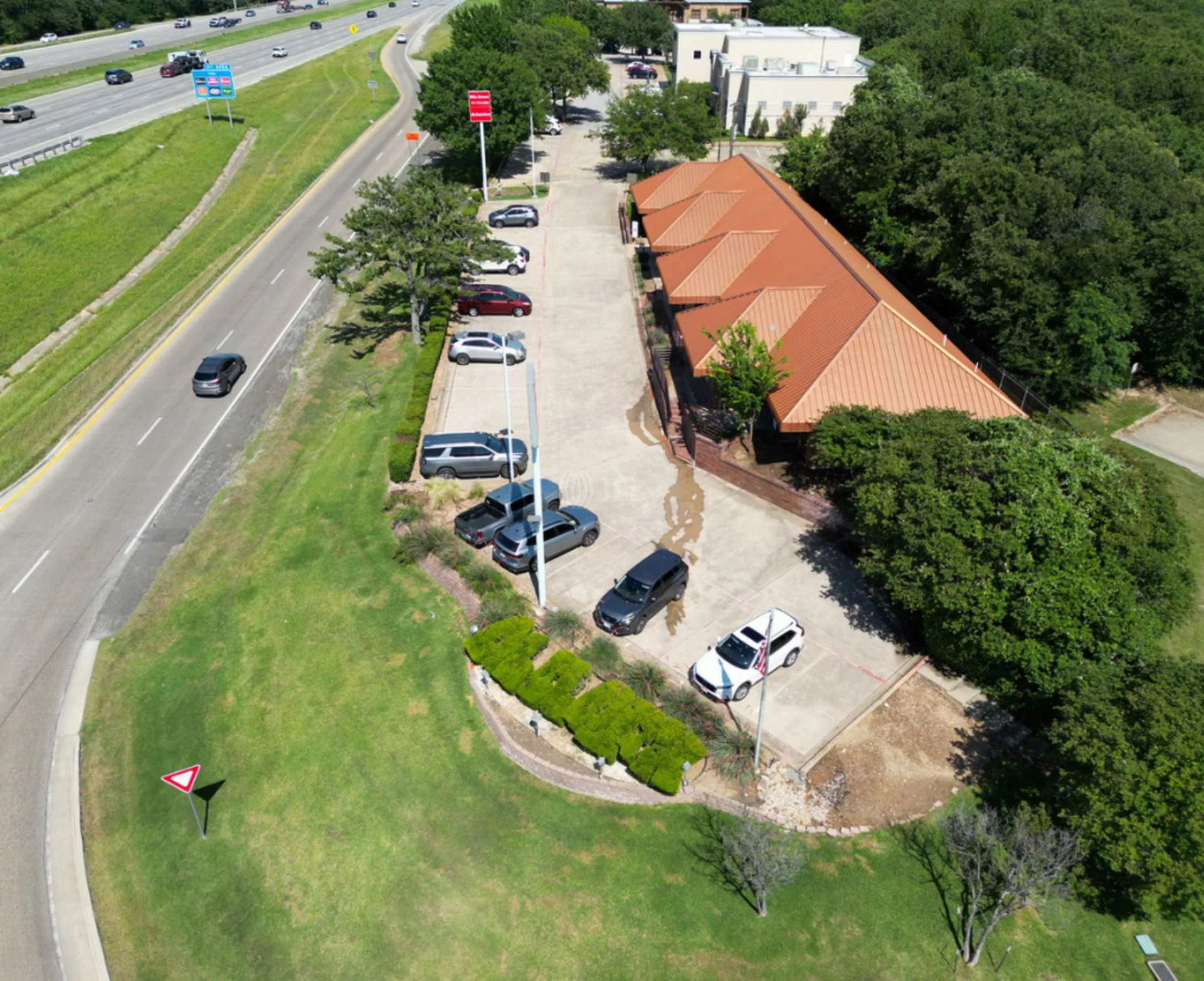 2446 West I H 20 — Lease in Arlington, TX, photo 6 of 8
