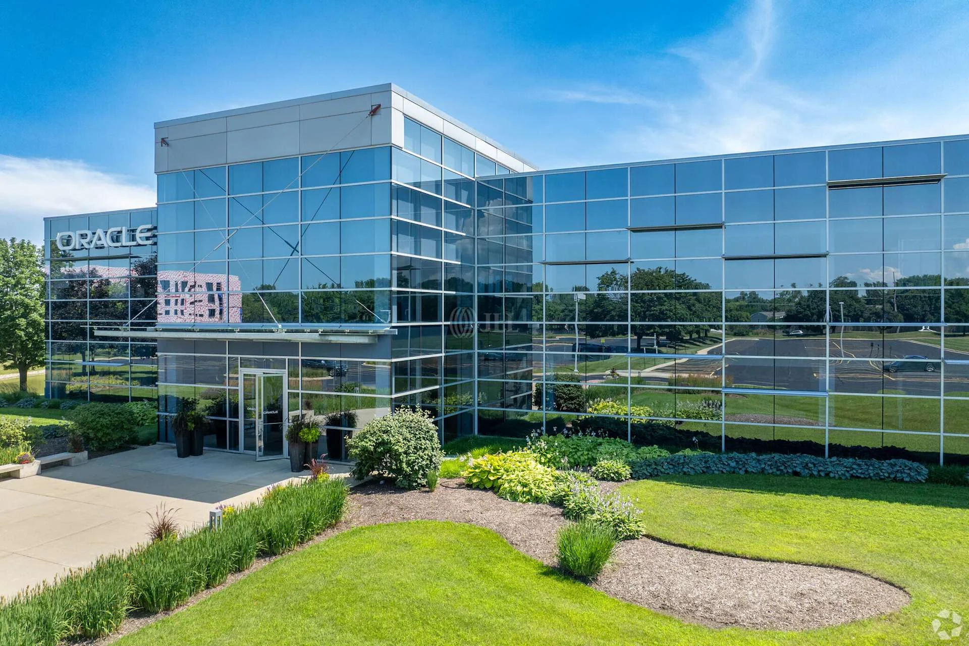 1405 Lake Cook Road — Lease in Deerfield, IL, photo 5 of 8