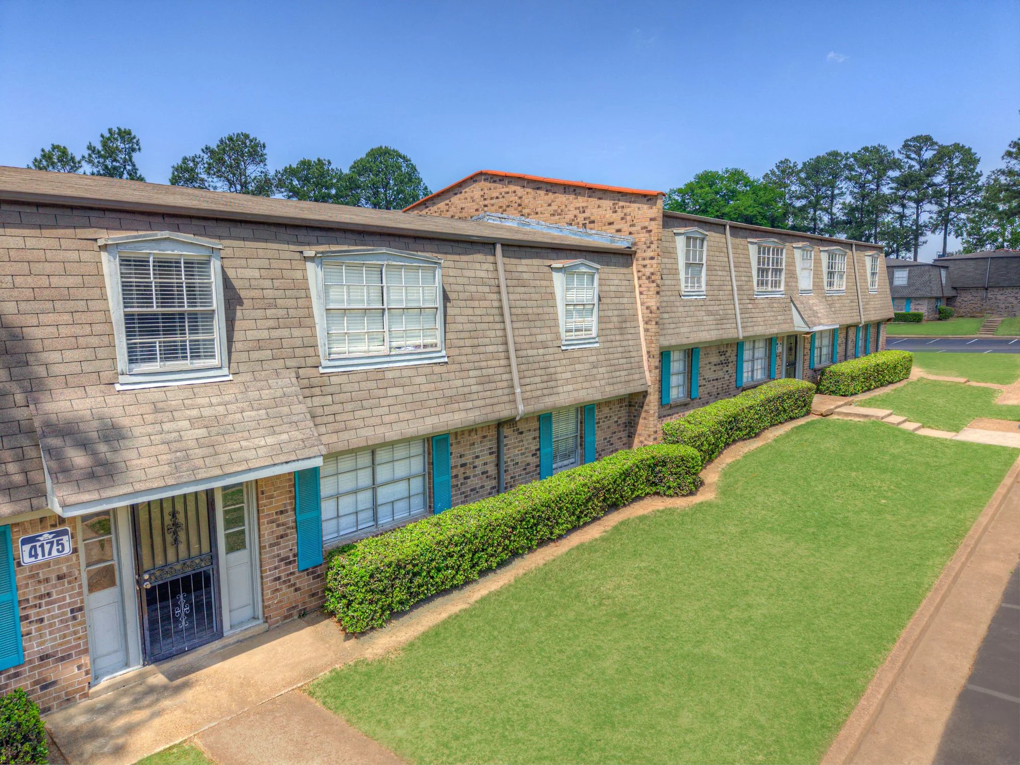 Luxe at Raleigh — Sale in Memphis, TN, photo 5 of 8
