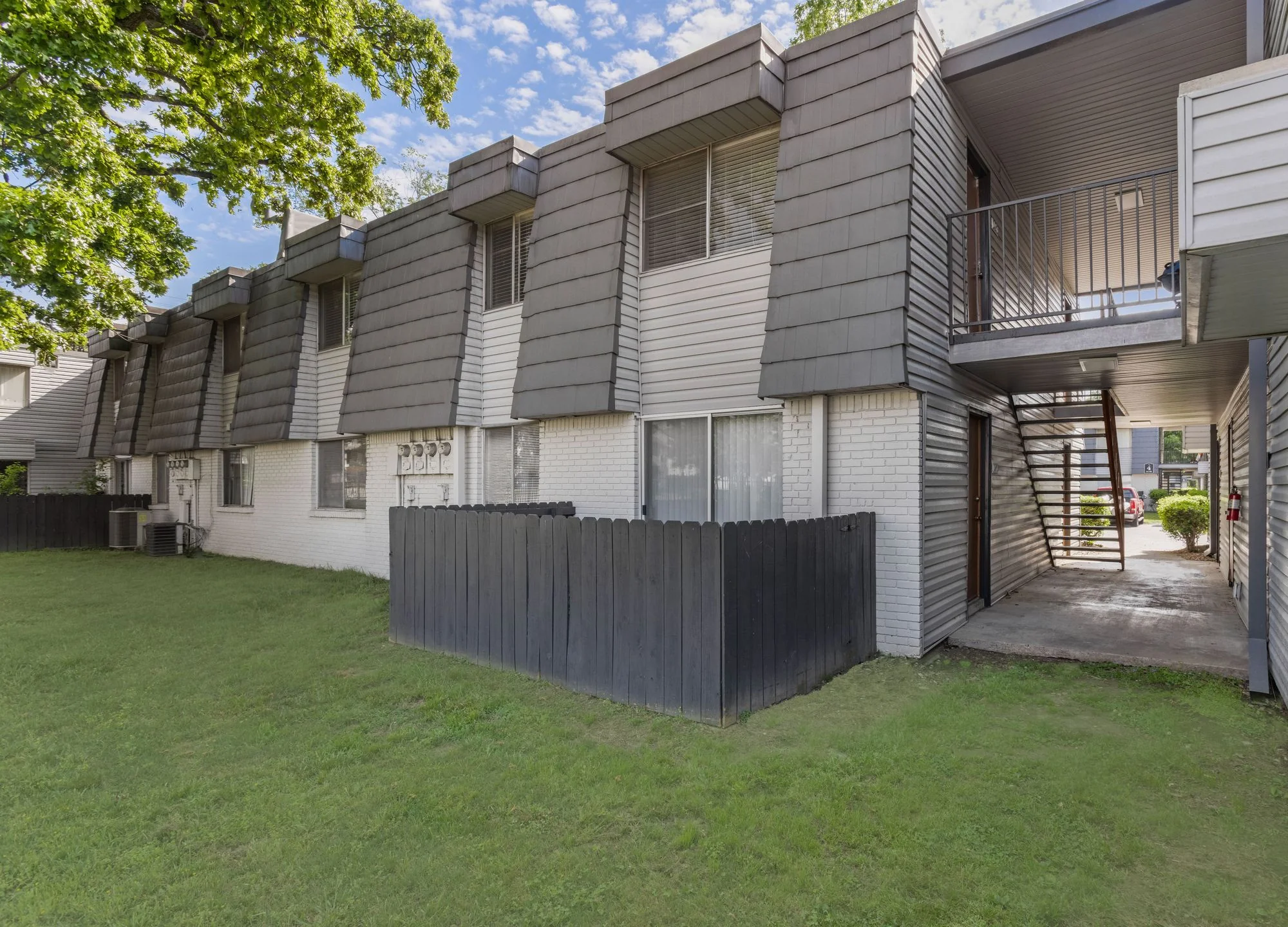 DeSoto Park — Sale in Little Rock, AR, photo 2 of 8