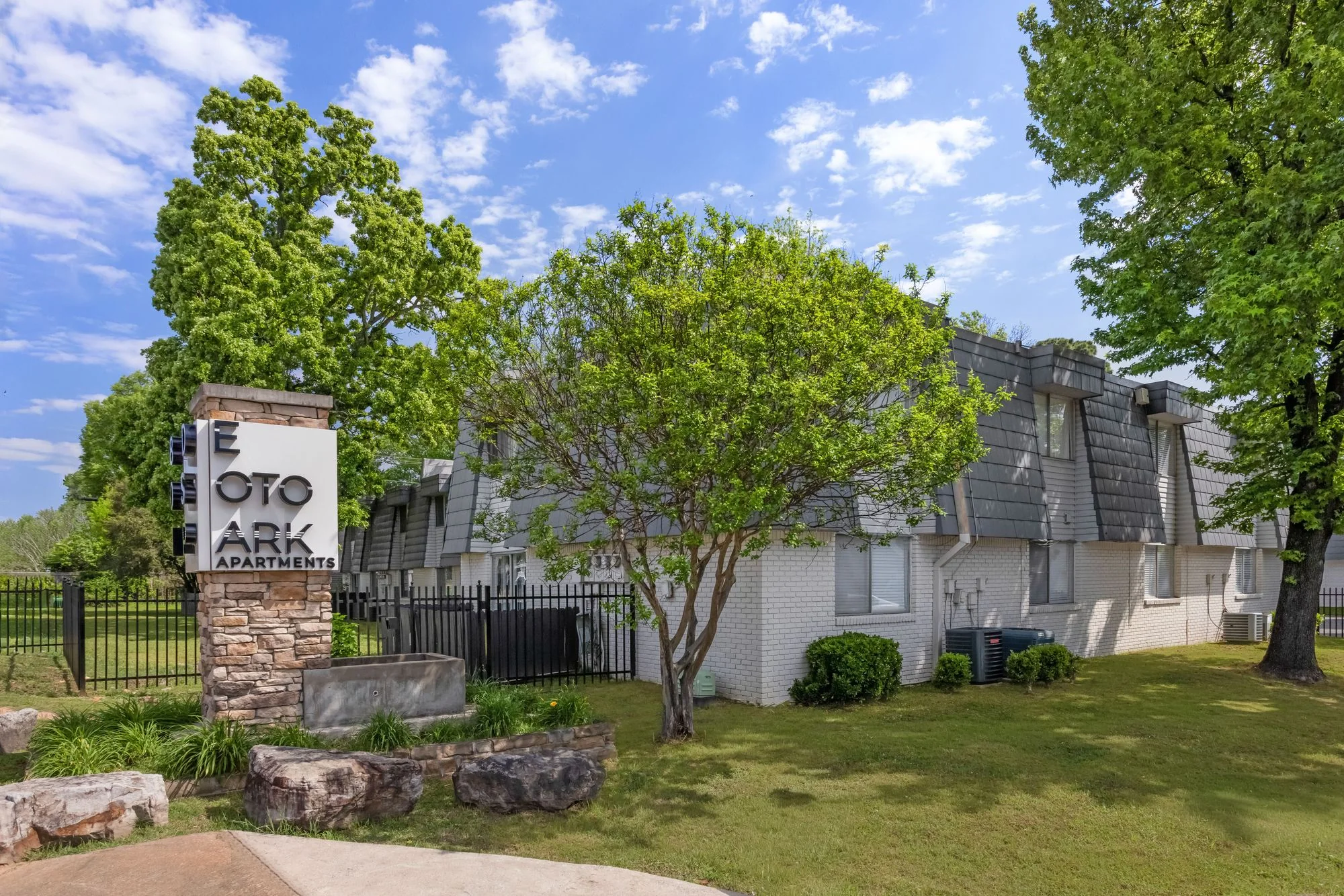 DeSoto Park — Sale in Little Rock, AR, photo 5 of 8