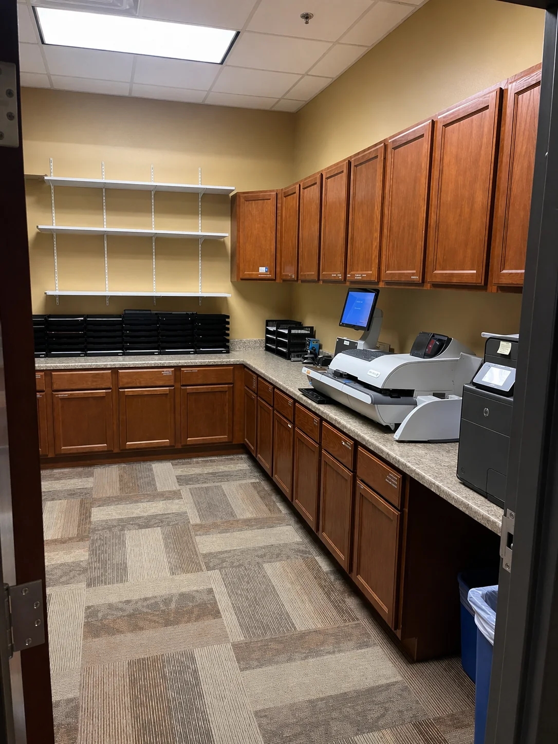 901 S 70th St — Sale in West Allis, WI, photo 2 of 8
