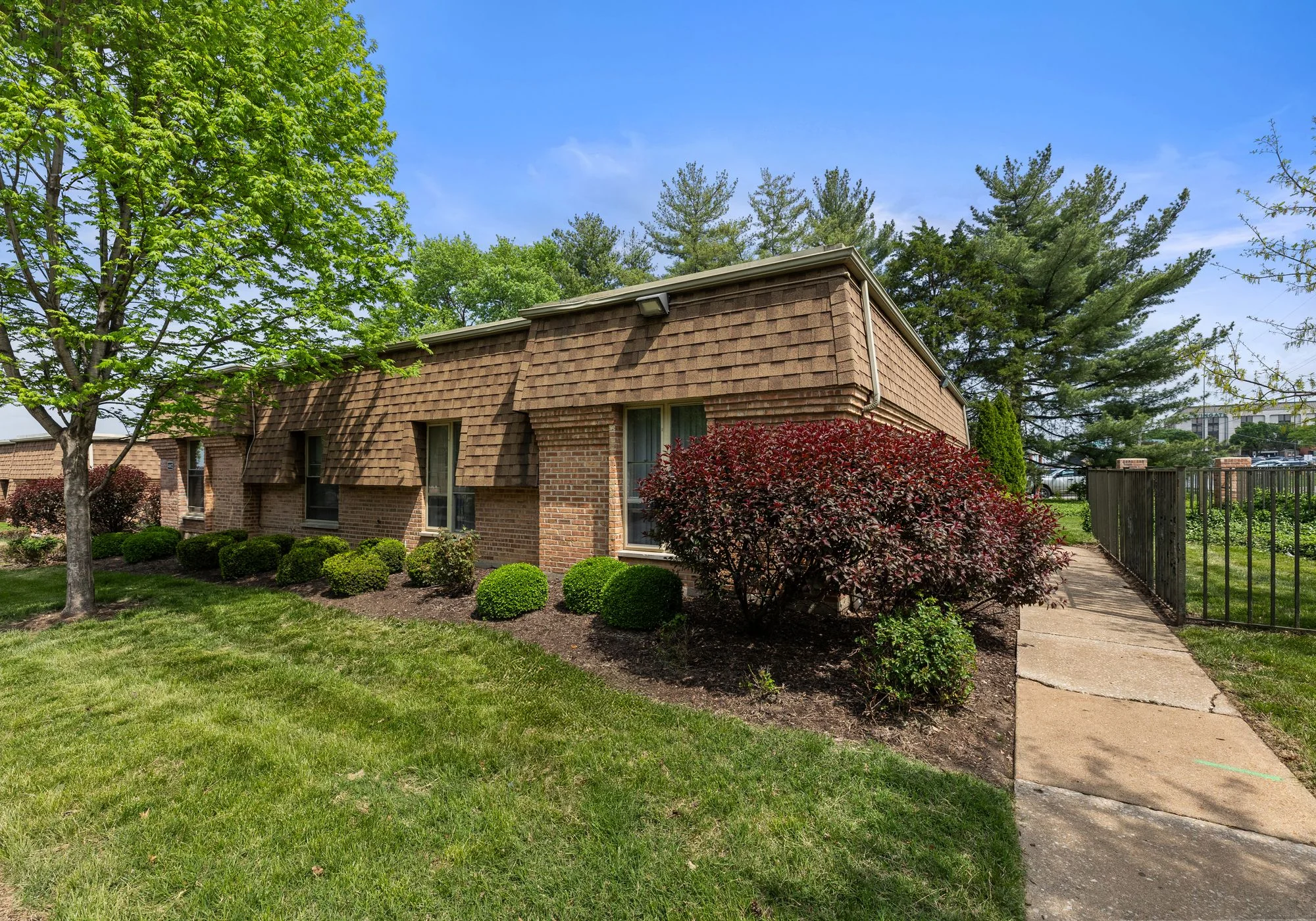 Pear Tree Village — Sale in St. Louis, MO, photo 8 of 8
