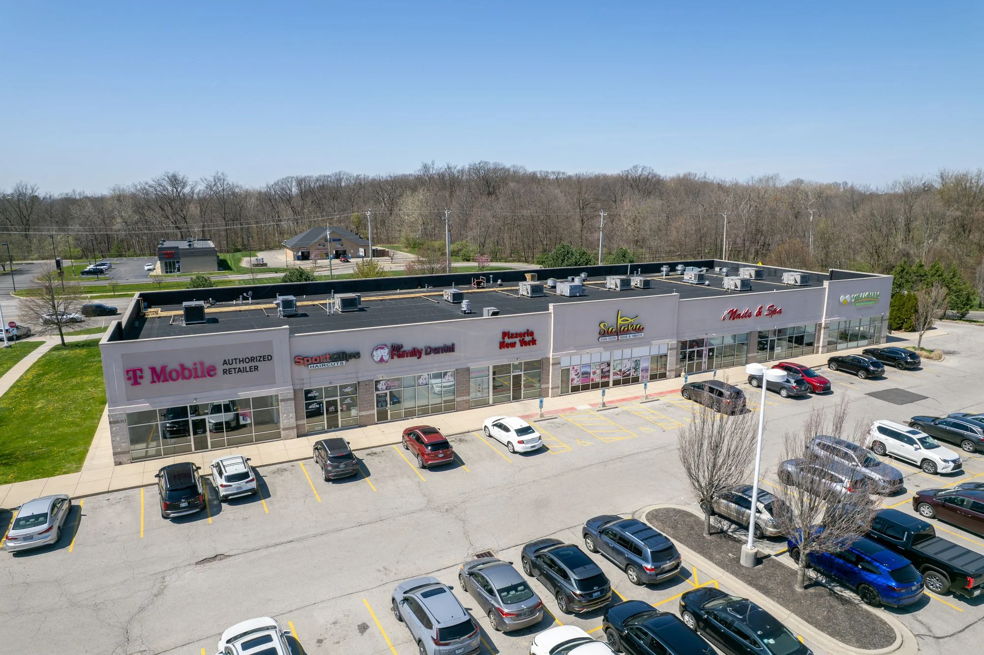 Charlie’s Run Shopping Center — Sale in Columbus, OH, photo 1 of 1