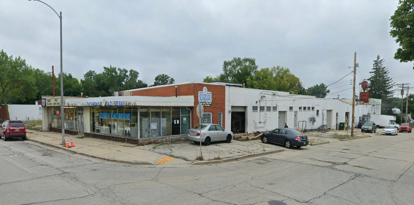 3403-3425 W Kiehnau Ave — Sale in Milwaukee, WI, photo 2 of 2
