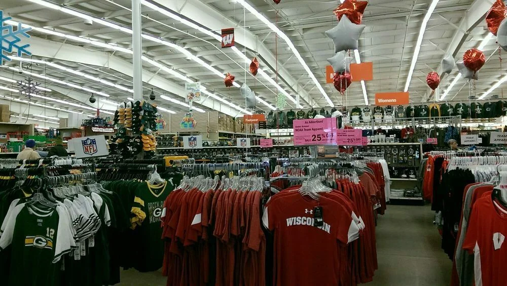 Fleet Farm & Chase Bank — Sale in Germantown, WI, photo 6 of 8