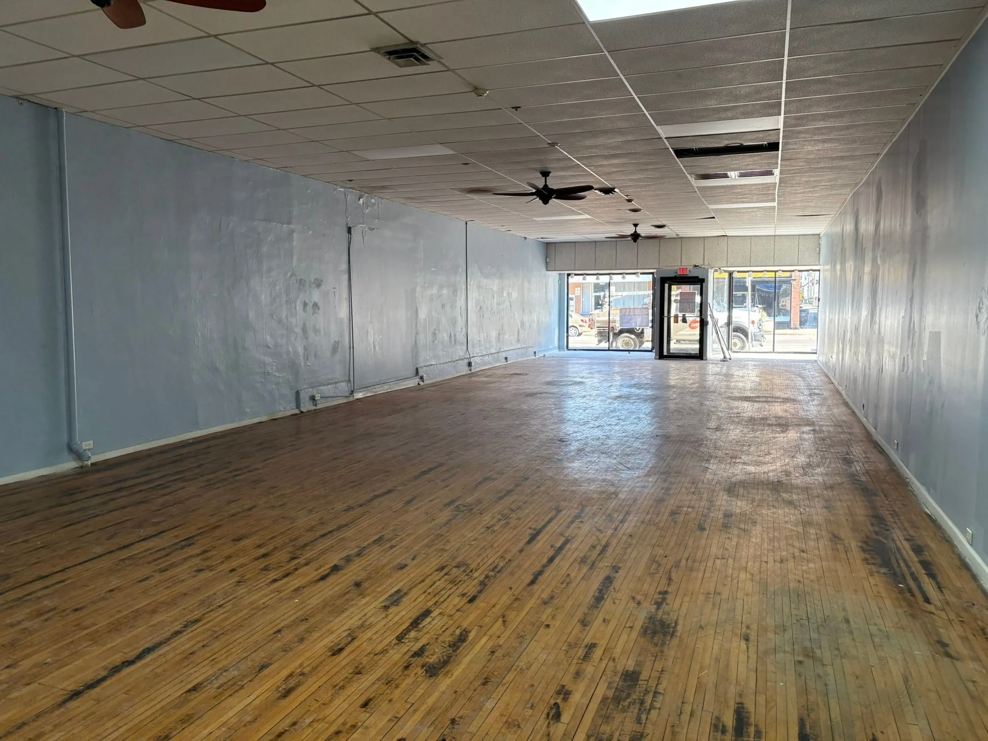 723-725 W Historic Mitchell St — Sale in Milwaukee, WI, photo 3 of 8